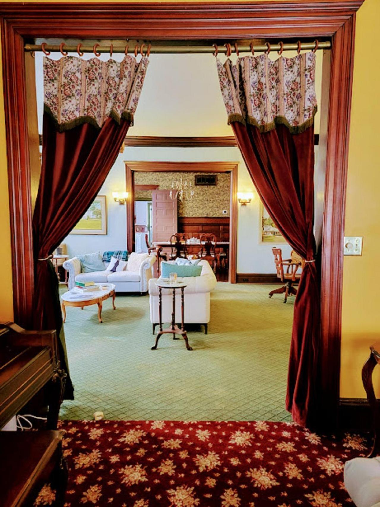 The Kings Throne Inn And Guest House 托莱多 外观 照片